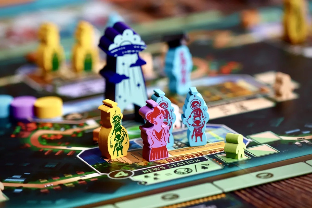 SILOS: Secret InterLopers from Outer Space! และส่วนเสริม Crop Circles Module บอร์ดเกม ของแท้