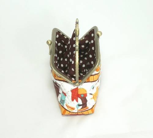 QLT-010 กระเป๋าปิ๊กแป๊กแบบ 2 ช่อง ใส่เหรียญและธนบัตร ผ้าลายเครื่องครัว