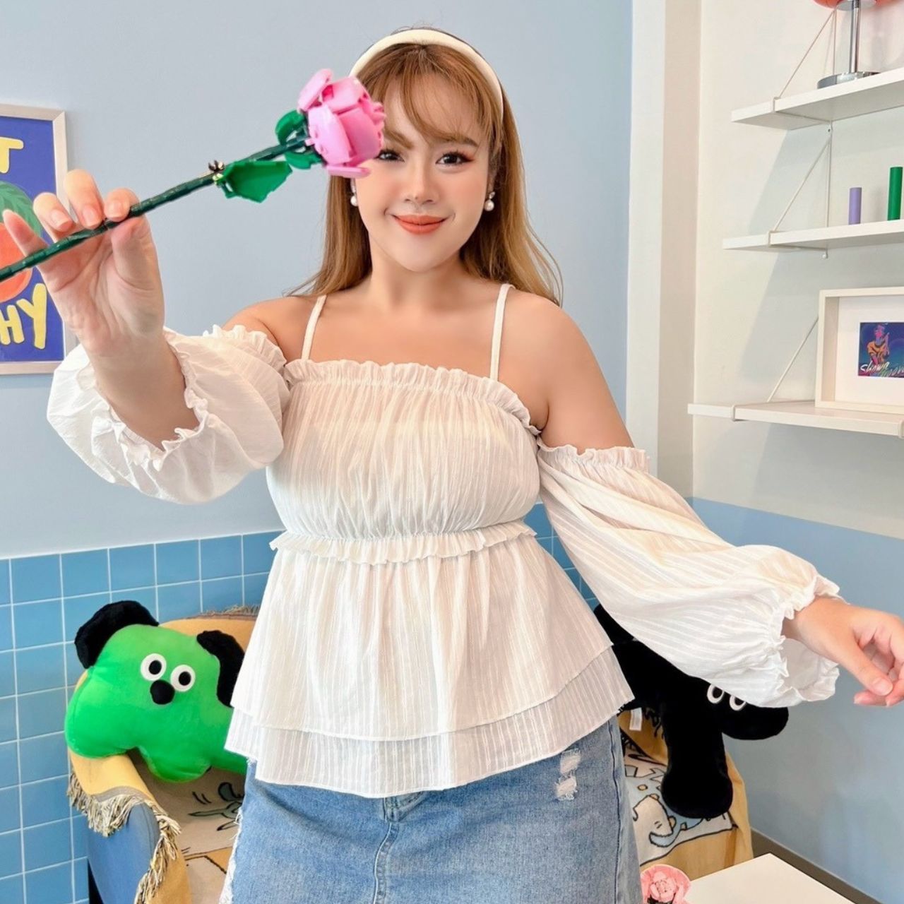 J113 ต้อนรับลมร้อน เสื้อ สาวอวบ ขาว ครีม ดำ ชมพู อกได้ถึง 46 นิ้ว (หน้าผ้า48นิ้ว)