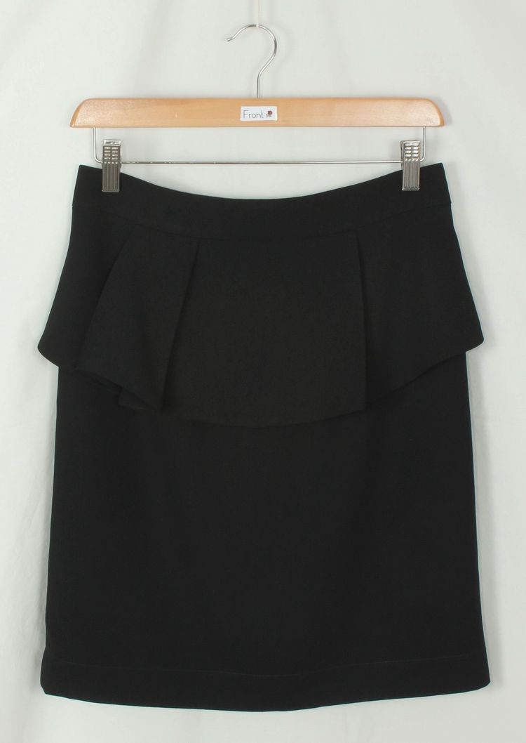 SK-190 กระโปรงแฟชั่น&ทำงาน ทรงสอบ ผ้า CHANEL สีดำ ด้านหน้ากระโปรงจับจีบระบาย