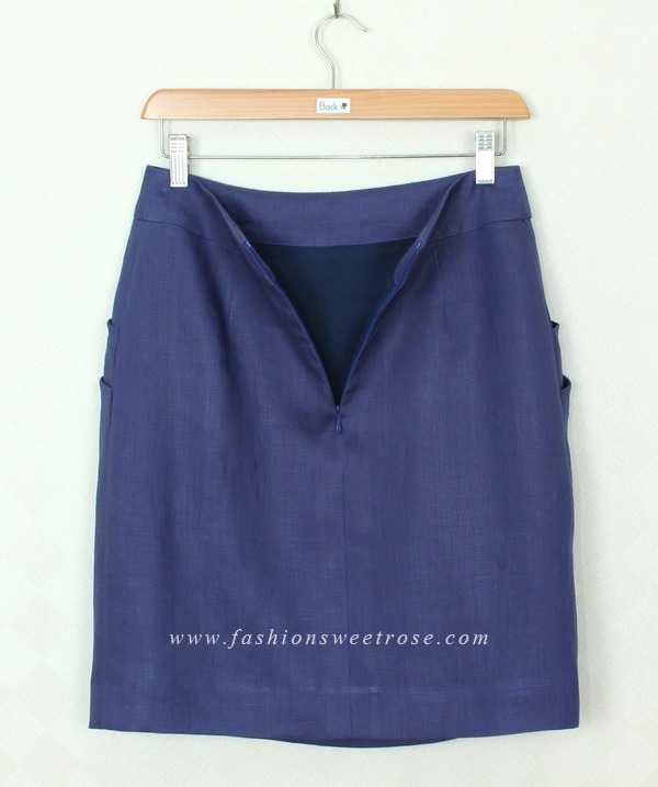 SK-363 กระโปรงทรงสอบ ผ้าลินินสีน้ำเงินคราม ด้านหน้ากระโปรงจับจีบทวิช