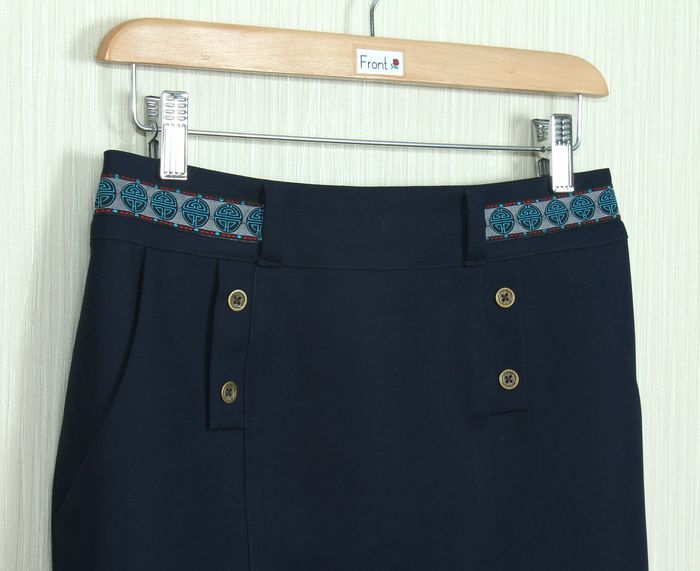 SK-261 กระโปรงแฟชั่น&ทำงาน ทรงสอบมีกระเป๋า 2 ข้าง ผ้าคอตตอนญี่ปุ่นผสมเป็นเดกสีน้ำเงินเข้ม