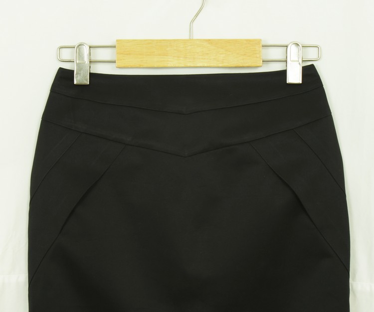 SK-135 กระโปรงแฟชั่น&ทำงาน ทรงสอบขอบเอวตัดต่อเป็นเส้น ผ้าคอตตอนญี่ปุ่นสีดำ
