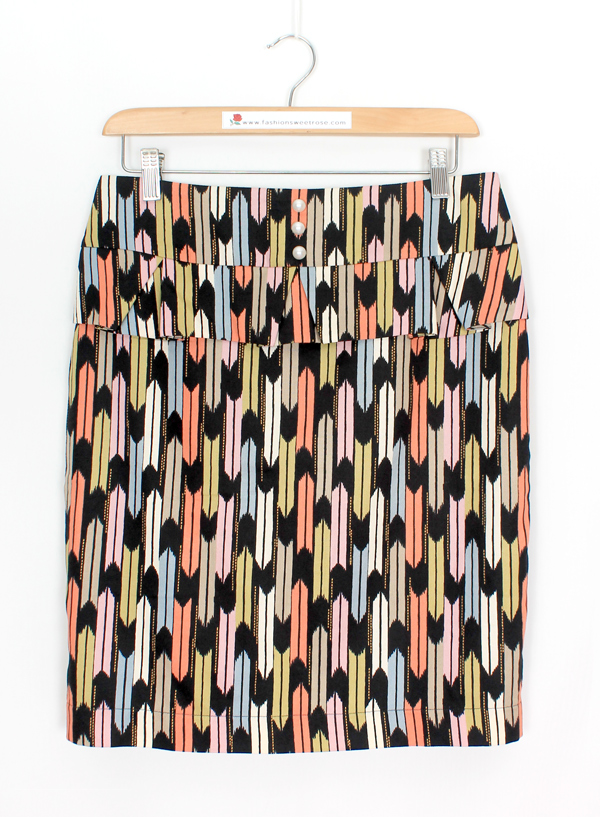 SK-476 กระโปรงทรงสอบ ผ้าคอตต้อนญี่ปุ่นพิมพ์ลายกราฟฟิกหลากสี