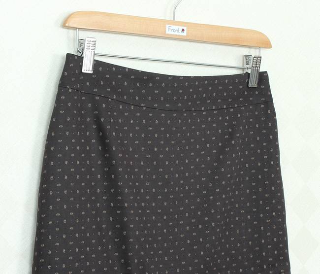 SK-284 กระโปรงแฟชั่น&ทำงาน ทรงสอบ ผ้าคอตต้อนญี่ปุ่นพิมพ์ลายลูกน้ำเล็กๆพื้นน้ำตาล ชายกระโปรงจับจีบรอบตัว