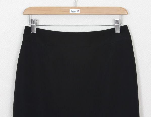 SK-273 กระโปรงแฟชั่น&ทำงาน ทรงสอบ ผ้าวาเลนติโน่สีดำ ด้านหลังจับจีบระบายซ้อนกัน