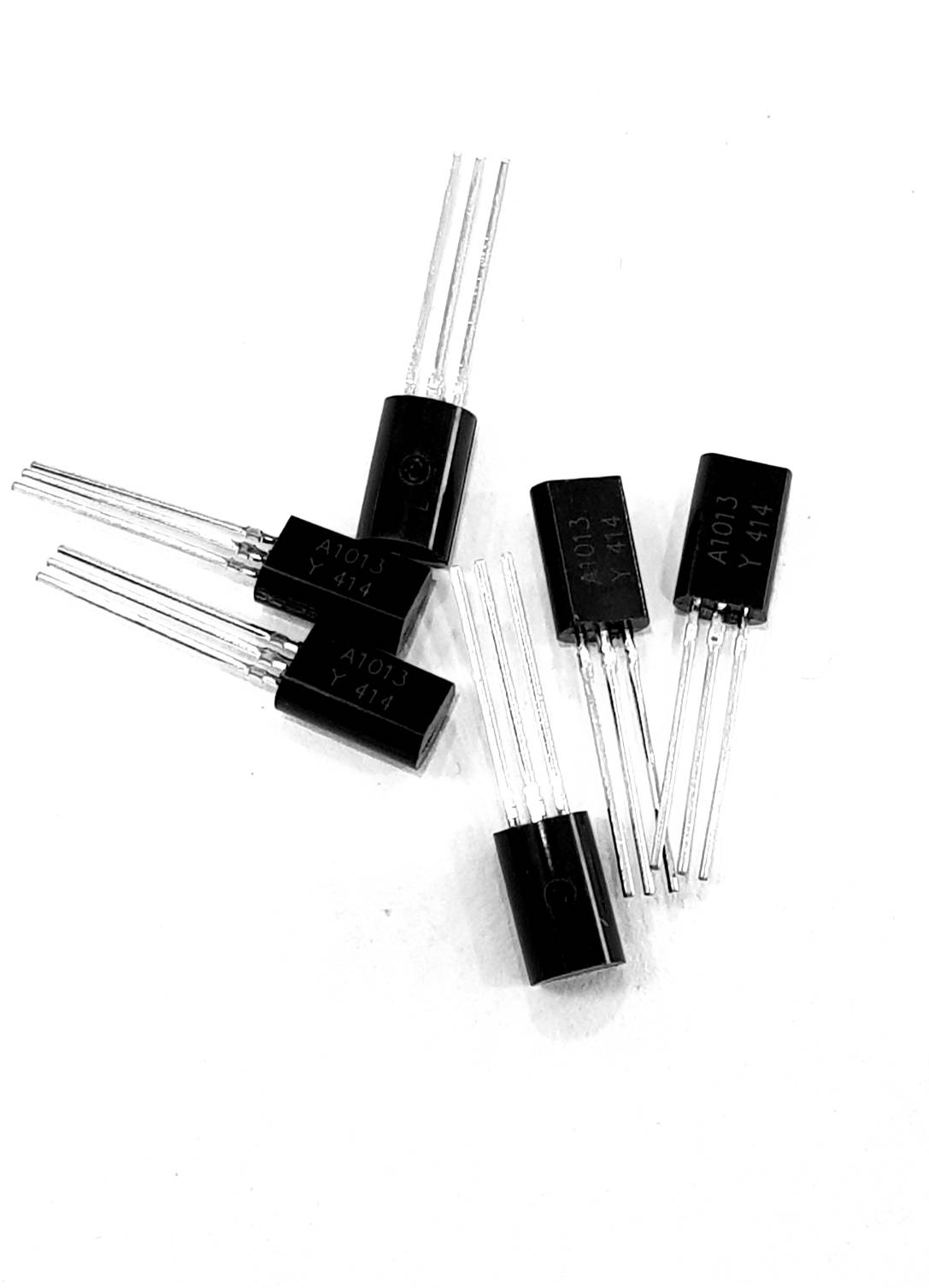 2SA1013 : PNP Silicon Epitaxial Transistor 160V for color TV class B sound output applications