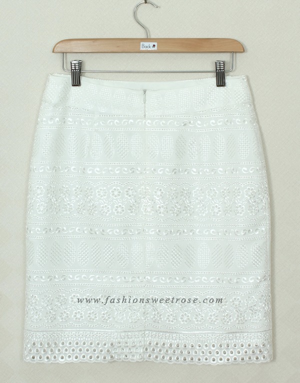 SK-340 กระโปรงแฟชั่น&ทำงาน ทรงสอบ ผ้าลูกไม้โทนขาว ชายกระโปรงเป็นเชิงลูกไม้