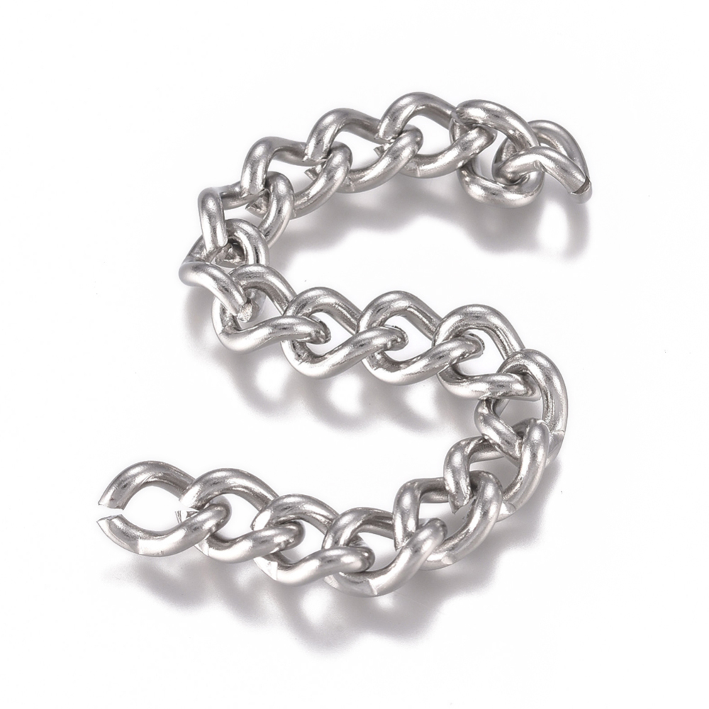 โซ่สแตนเลส 304 Curb Chain สีสแตนเลส ขนาด 9x6.5 mm ยาวประมาณ 10 เมตร
