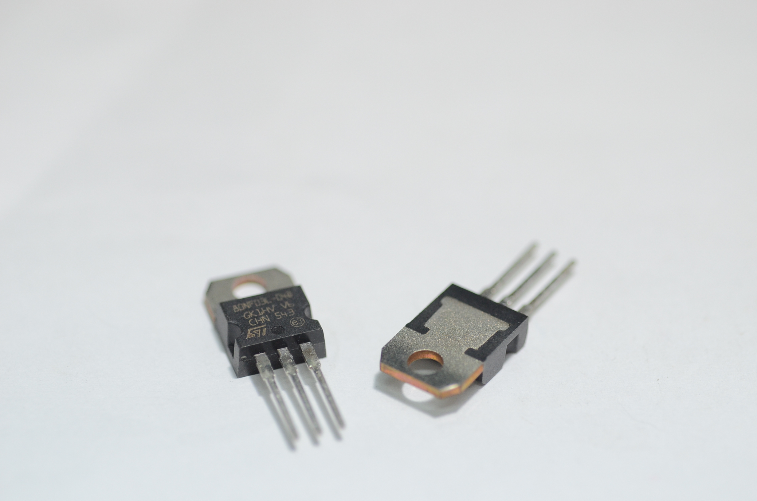 80NF03 : N-CH Mosfet, 30V