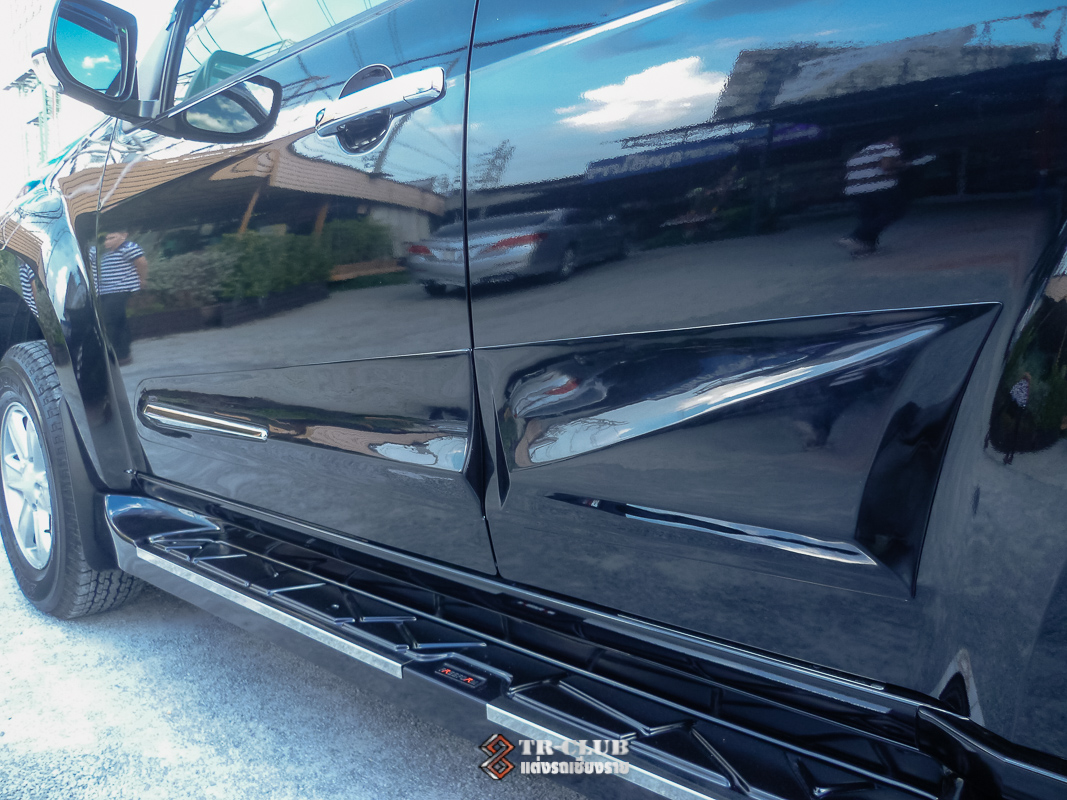 ชุดแต่งสเกิร์ตรอบคัน FREEFORM FM MU-X 2012-2016