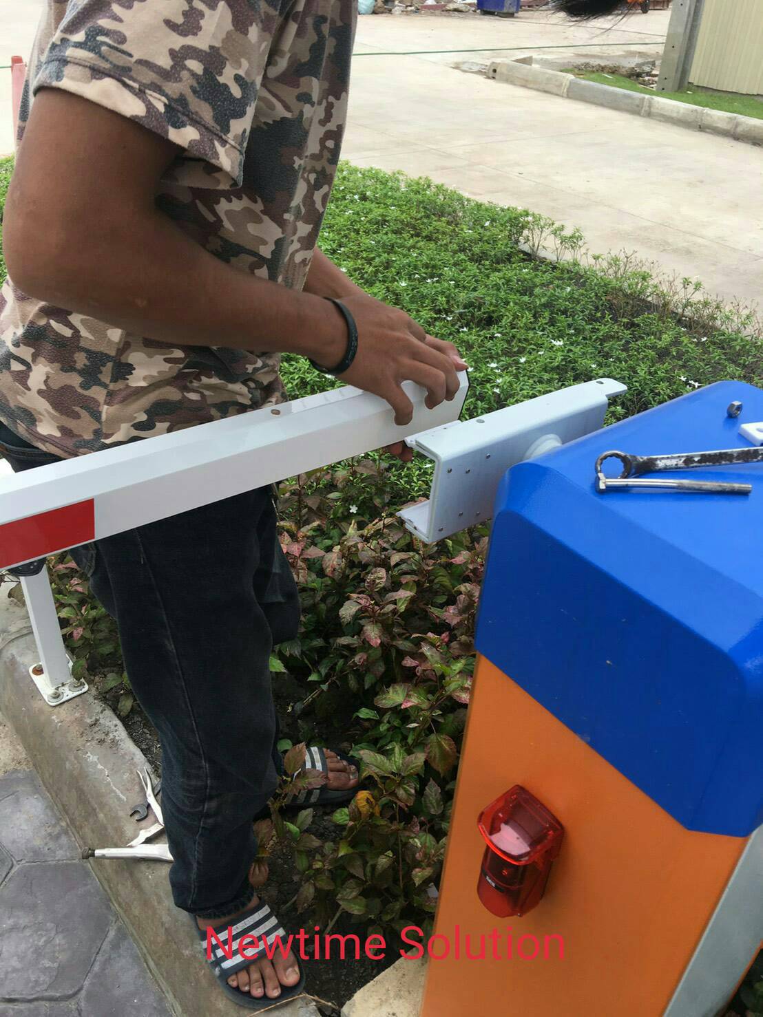 รับซ่อมไม้กั้นรถยนต์ รับต่อแมนเทแนนซ์ไม้กั้นรถยนต์