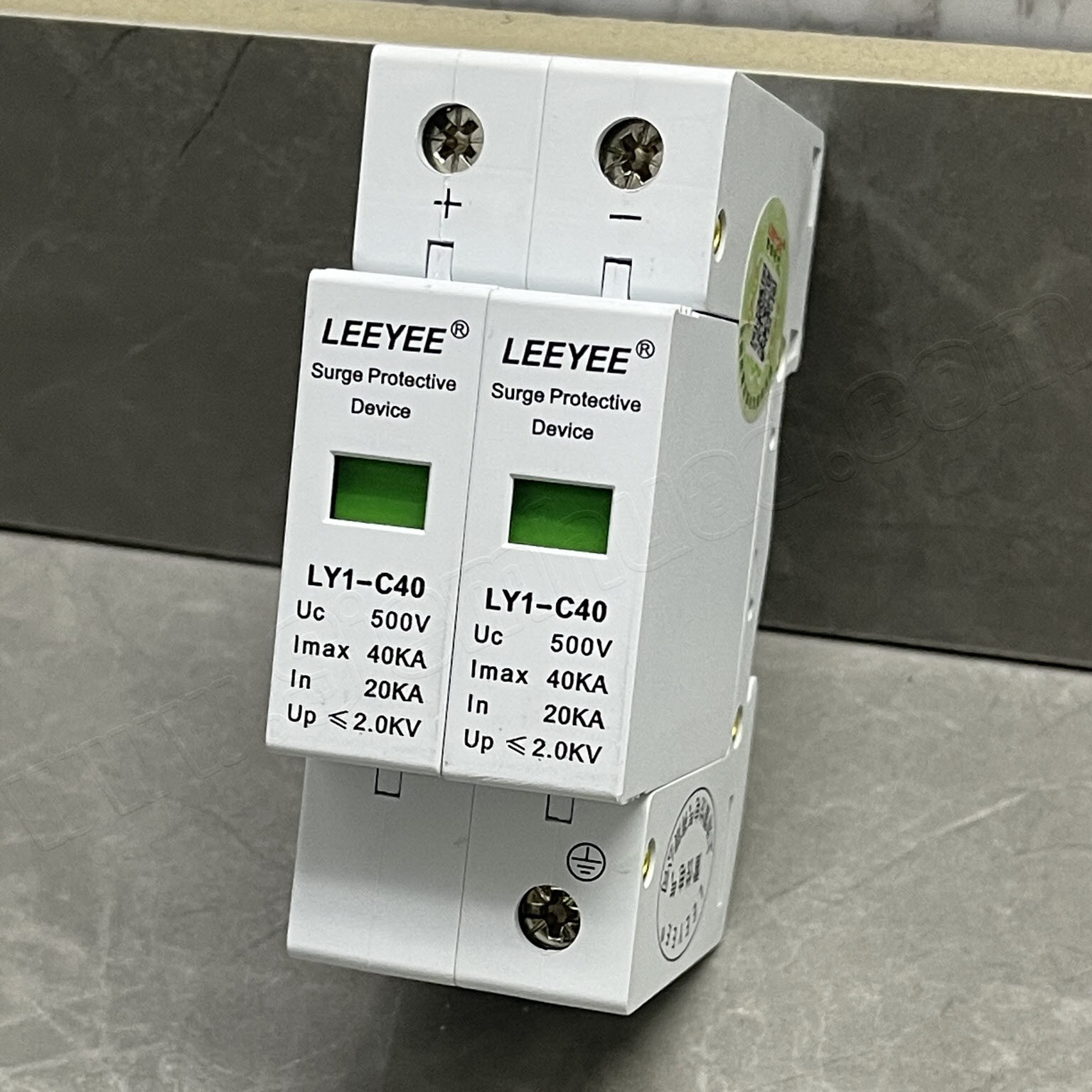 อุปกรณ์ป้องกันฟ้าผ่า DC Surge และไฟกระชาก surge protection device 40KA (LEEYEE) LY1-C40 2P 500V, LY1-C40 DC 3P 800V, LY1-C40 DC 3P 1000V