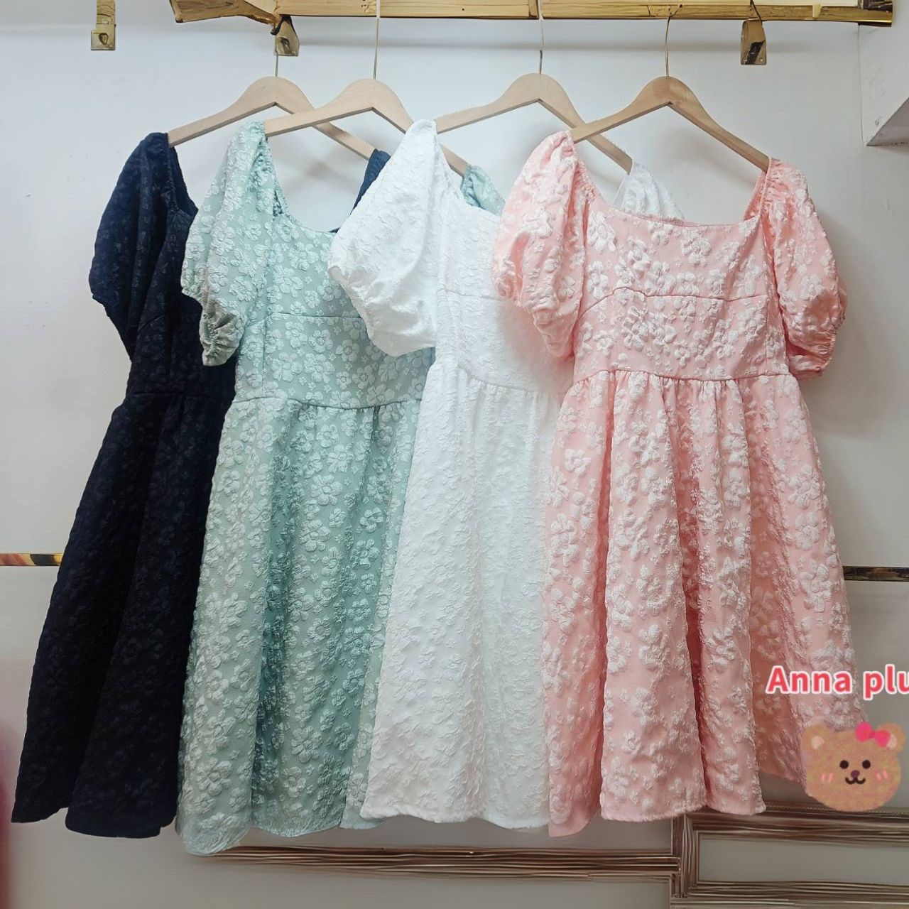 A208 เดรสสาวอวบ อกได้ถึง 52นิ้ว หน้าผ้า54นิ้ว สม็อดหลัง ขาว เขียว ดำ ชมพู อก40-52นิ้ว