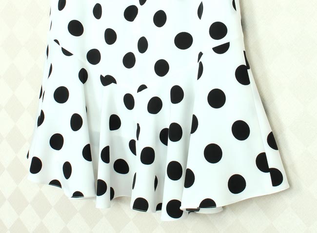 SK-288 กระโปรงแฟชั่น&ทำงาน ทรงย้วย ผ้าไหมอิตาลีพิมพ์ลาย Polka Dot วงกลมดำ พื้นขาว