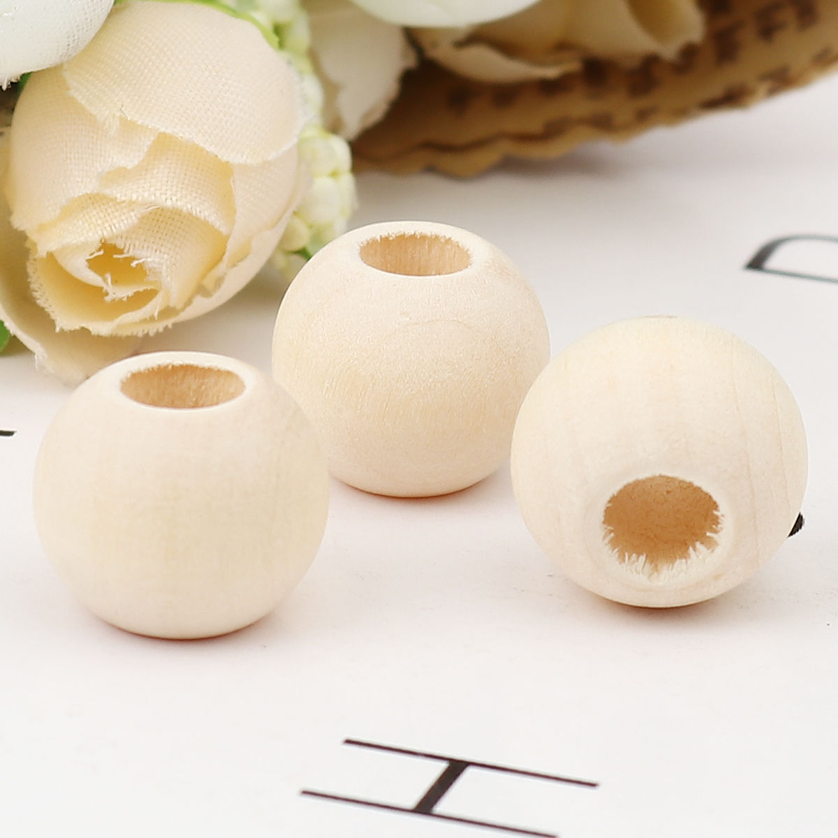 ลูกปัดไม้ธรรมชาติ Hinoki ผิวเรียบ เม็ดกลม รูใหญ่ สีไม้ธรรมชาติ สำหรับงาน DIY เลือกขนาด