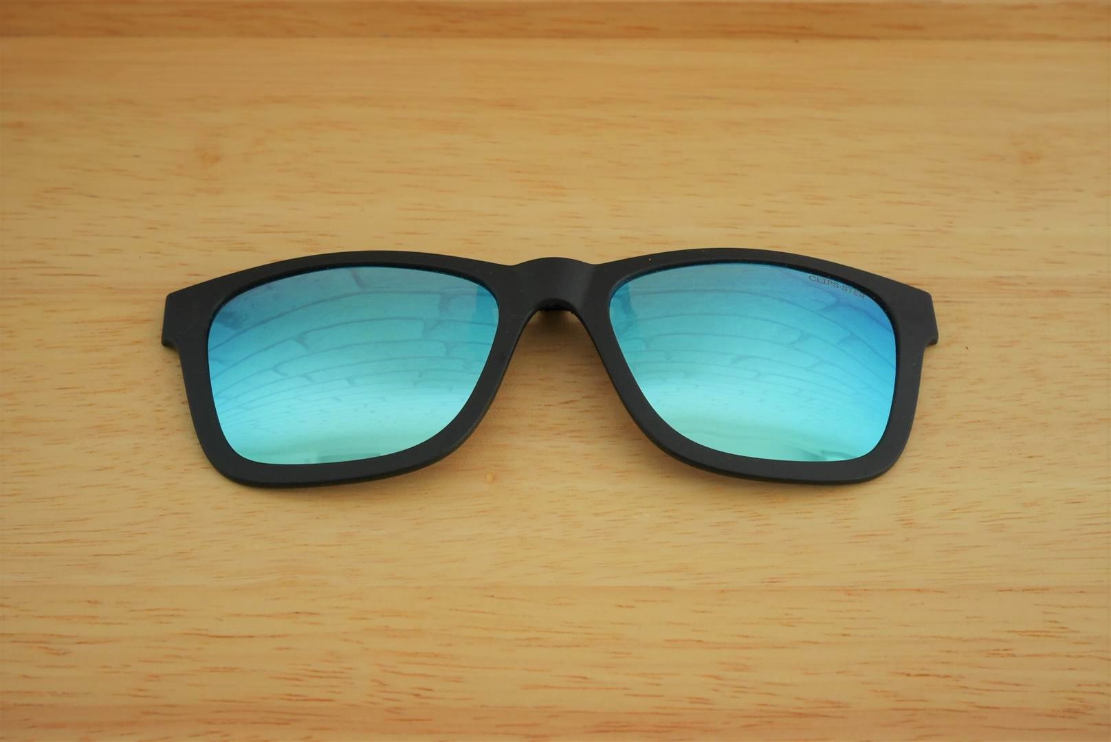 คลิปออนกันแดด Clipsster รุ่น Wayster O Signature Edition กรอบดำเลนส์ปรอทฟ้า
