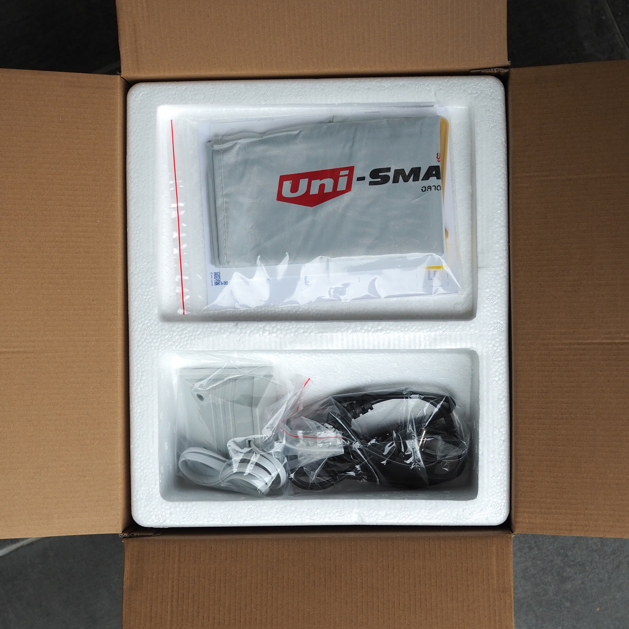 Uni-SMART เครื่องนับธนบัตร เครื่องนับเงิน เครื่องนับแบงค์ ตรวจธนบัตรปลอม US-2750