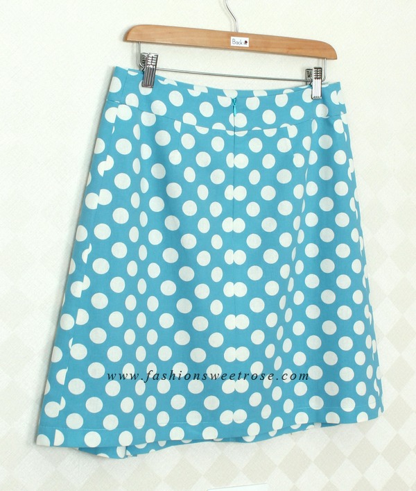 SK-317 กระโปรงแฟชั่น&ทำงาน ทรงบาน ผ้าคอตต้อนลินินญี่ปุ่นพิมพ์ลาย Polka Dot พื้นฟ้าจุดขาว