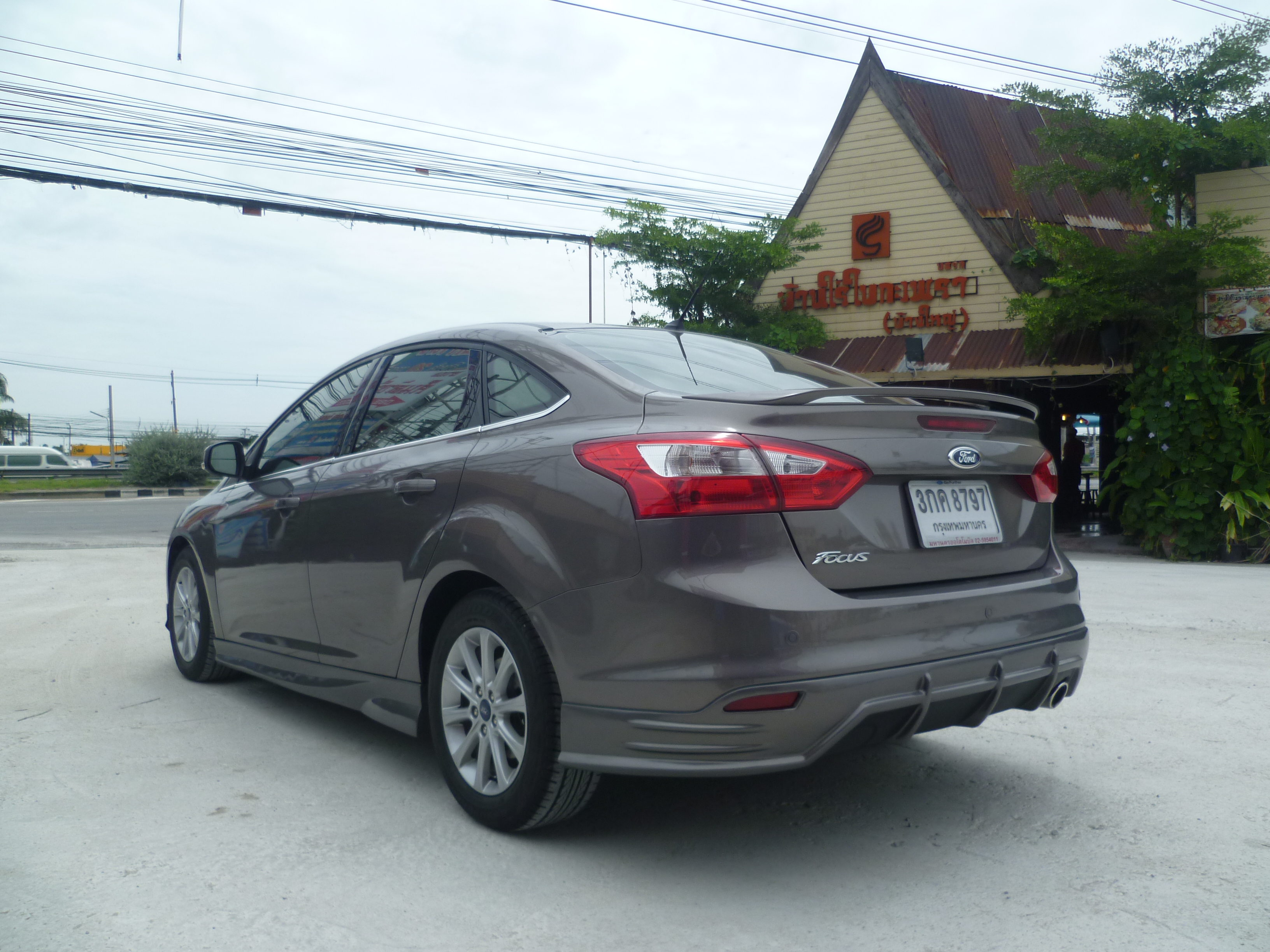 สปอยเลอร์ Ford Focus 2013 4 ประตู