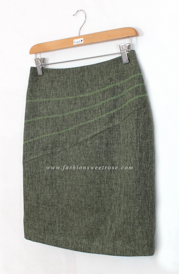 SK-424 กระโปรงแฟชั่น&ทำงาน ทรงสอบ ปักลายก้างปลา ผ้าคอตต้อนลินินไอริสสีเขียว
