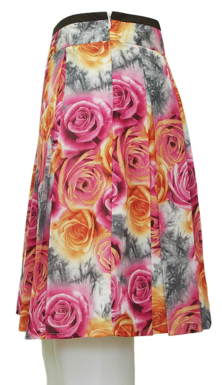 SK-090 กระโปรงแฟชั่น&ทำงาน ทรงบาน ผ้าพิมพ์ลายดอกกุหลาบสีชมพูเหลือง