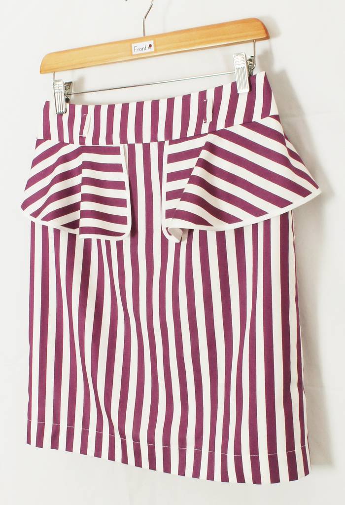 SK-224 กระโปรงแฟชั่น&ทำงาน ทรงสอบแต่งระบาย ผ้าคอตตอนสีม่วงพื้นขาว พิมพ์ลายทาง