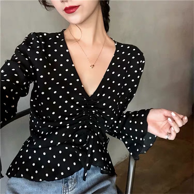 เสื้อครอปลายจุด แขนยาว รูดอก