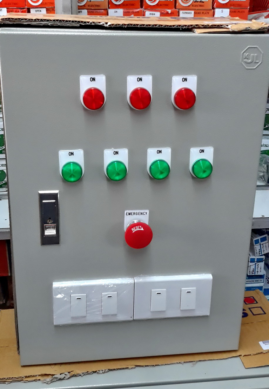 ตู้คอนโทรล สั่งการทำงาน สวิทช์เปิดปิด จ่ายไฟย่อยหน้าตู้ (อุปกรณ์ Miniature Circuit Breaker (ABB), Relay (OMRON), WALL MOUNTING CABINET (KJL), Control Switch, Switches (PANASONIC), MAGNETIC CONTACTOR (MITSUBISHI)