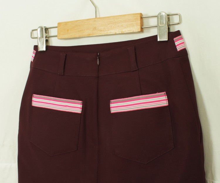 SK-143 กระโปรงแฟชั่น&ทำงาน ทรงสอบมีกระเป๋า 2 ข้าง ผ้าคอตตอนญี่ปุ่นสีม่วงเปลือกมังคุด