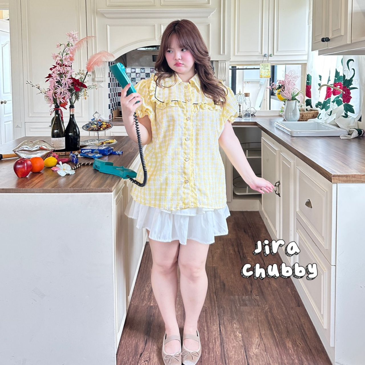 J114 เสื้อสาวอวบ คอปก แต่งระบาย แขนตุ๊กตา สีพาสเทล ฟ้า ชมพู เหลือง อกได้ถึง 50 นิ้ว