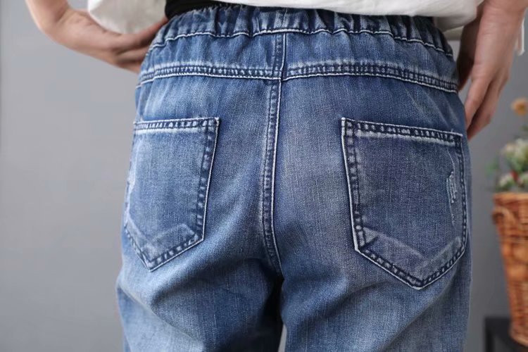 JPNT-004 กางเกงยีนส์ขายาว 5 ส่วน ปักลายดอกไม้ เอวยางยืด เนื้อผ้านิ่มไม่หนา