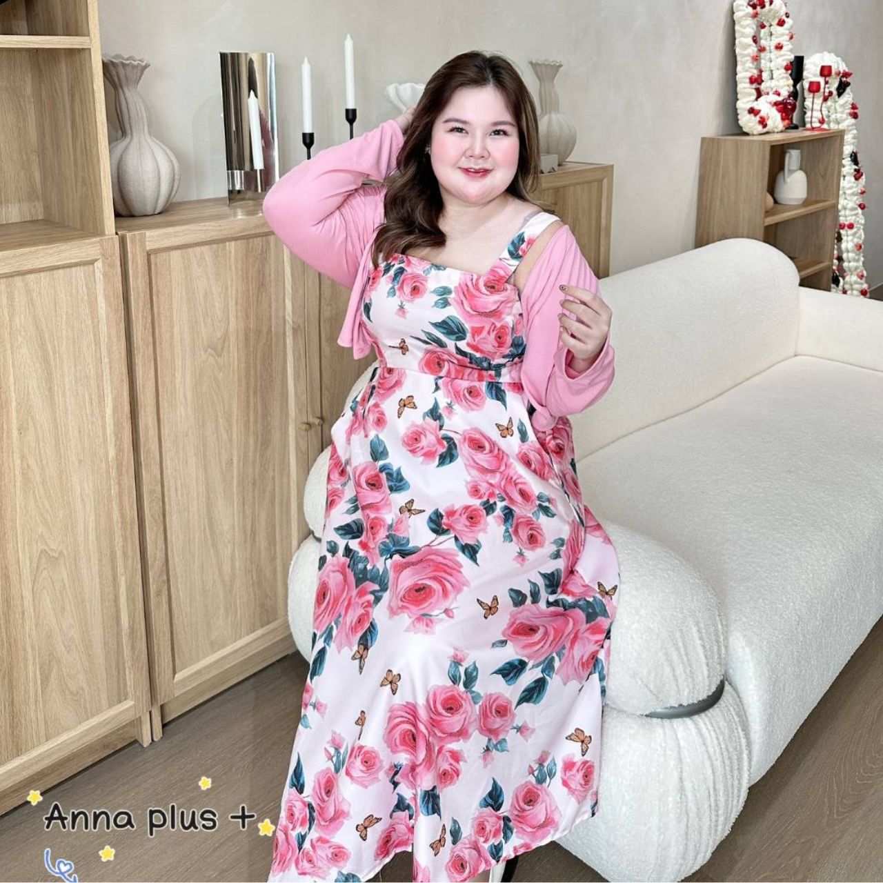 A210 เดรสสาวอวบ สายเดี่ยวสม็อคหลัง มาพร้อมเสื้อคลุมจะรับแต่เดรสอย่างเดียวก็ได้ เสื้อคลุมเลือกสีได้ เดรสอกได้ถึง50นิ้ว ออฟไวท์ ชมพู ดำ อก40-50นิ้ว