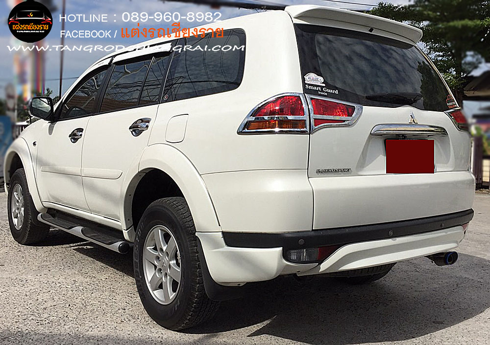 ชุดแต่งรอบคัน ทรงห้าง PAJERO SPORT 2011