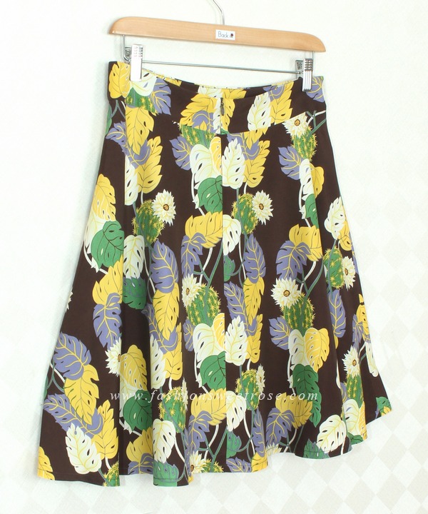 SK-318 กระโปรงแฟชั่น&ทำงาน ทรงย้วย ผ้าคอตต้อนญี่ปุ่นพิมพ์ลายใบไม้กราฟฟิก