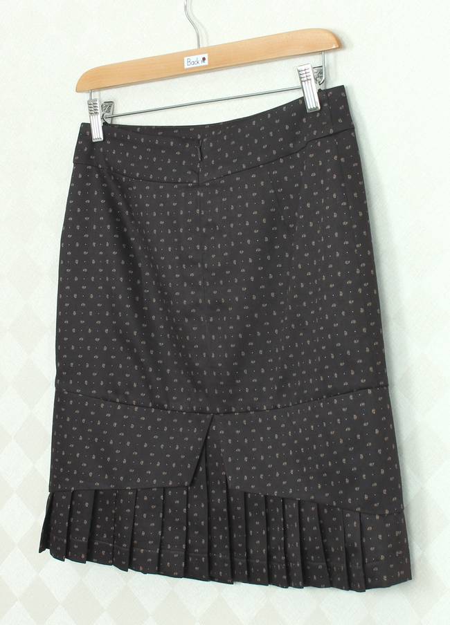 SK-284 กระโปรงแฟชั่น&ทำงาน ทรงสอบ ผ้าคอตต้อนญี่ปุ่นพิมพ์ลายลูกน้ำเล็กๆพื้นน้ำตาล ชายกระโปรงจับจีบรอบตัว