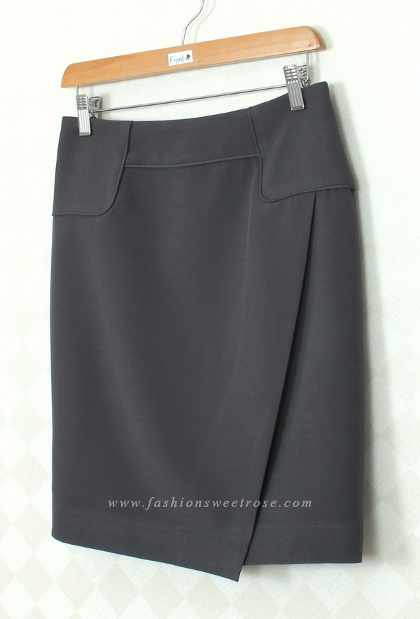 กระโปรงแฟชั่น&ทำงาน กระโปรงทรงสอบ ผ้าไหมอิตาลีสีเทาเข้ม ด้านหน้ากระโปรงดีไซน์เรียบหรู / SK-342