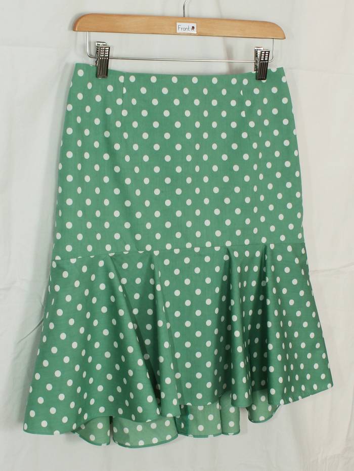 SK-199 กระโปรงแฟชั่น&ทำงาน ทรงย้วย ผ้าคอตต้อนญี่ปุ่นสีเขียว Polka Dot Green