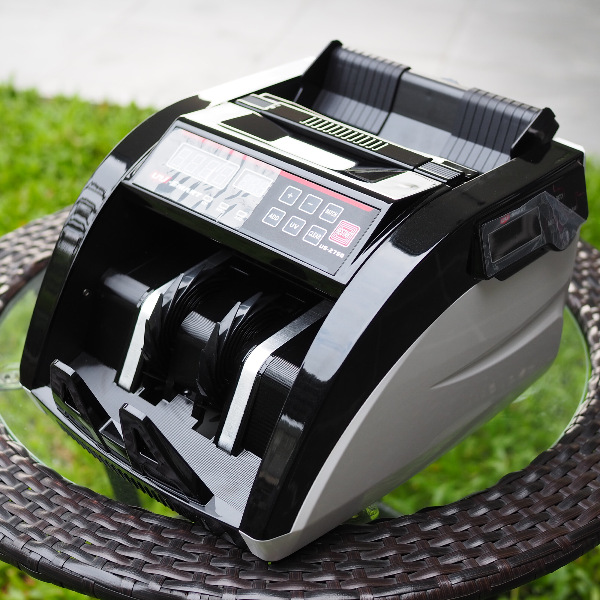 Uni-SMART เครื่องนับธนบัตร เครื่องนับเงิน เครื่องนับแบงค์ ตรวจธนบัตรปลอม US-2750