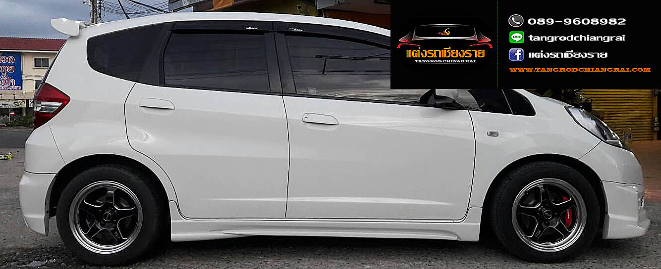 ชุดแต่ง Mugen (ไทย) ใส่ได้รุ่น S และ V JAZZ 2011