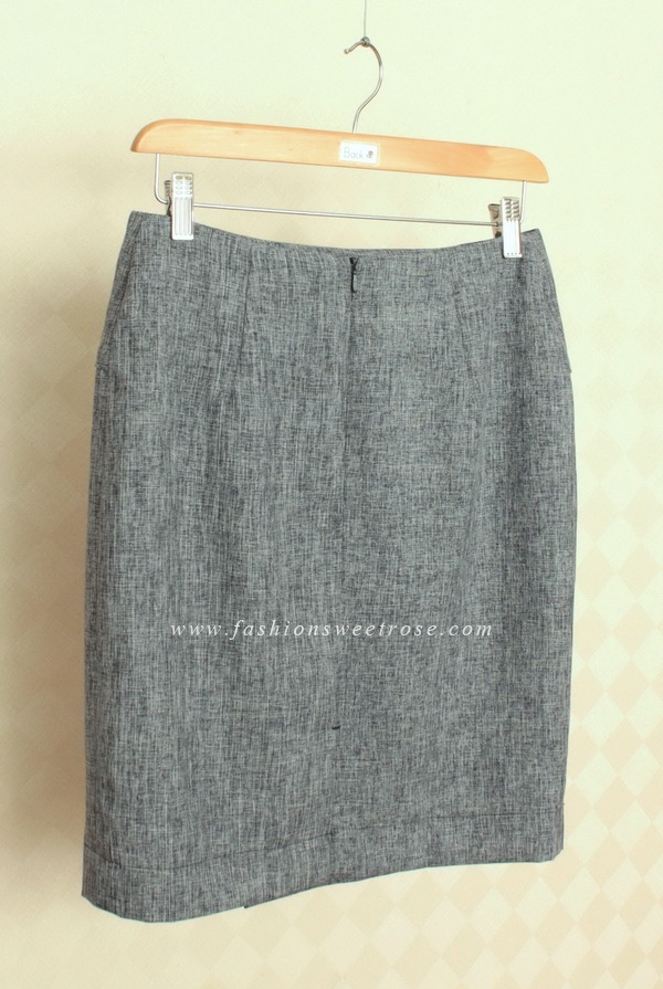 กระโปรงทรงสอบ ผ้าคอตต้อนลินินไอริสสีน้ำเงิน ด้านหน้ากระโปรงดีไซน์เรียบหรู / SK-439