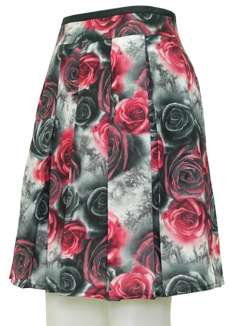 SK-089 กระโปรงแฟชั่น&ทำงาน ทรงบาน ผ้าพิมพ์ลายดอกกุหลาบสีดำแดง