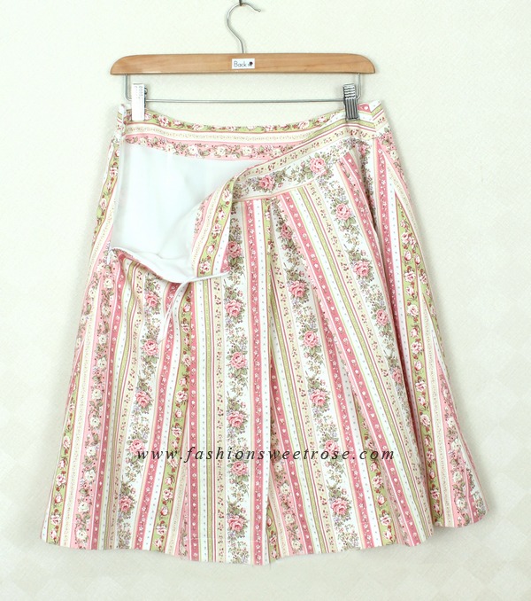 SK-351 กระโปรงแฟชั่น&ทำงาน ทรงบาน ผ้าคอตต้อนลินินญี่ปุ่น พิมพ์ลายกราฟฟิกดอกกุหลาบโทนชมพู