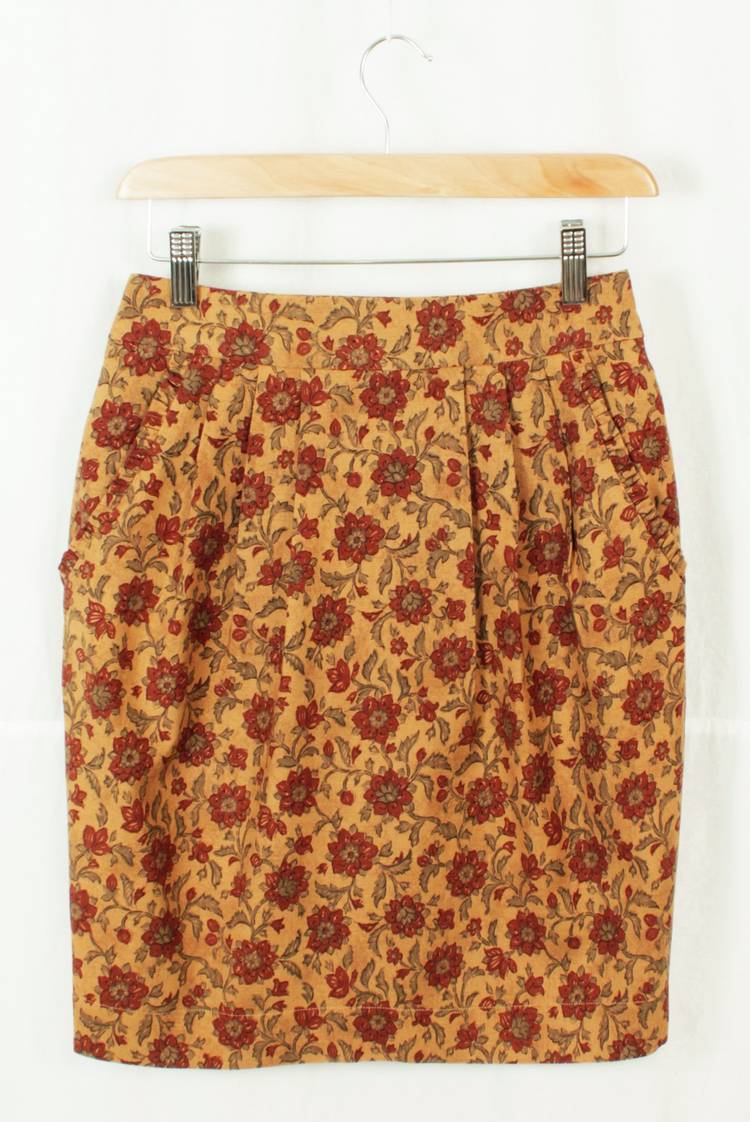 SK-156 กระโปรงแฟชั่น&ทำงาน ทรงสอบจับจีบทวิช ผ้าญี่ปุ่นลายดอกไม้โทนน้ำตาล