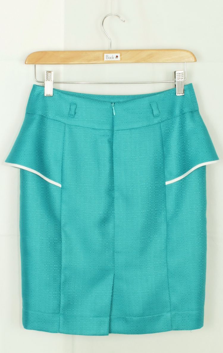 SK-172 กระโปรงแฟชั่น&ทำงาน ทรงสอบแต่งระบาย ผ้า CHANEL สีฟ้า