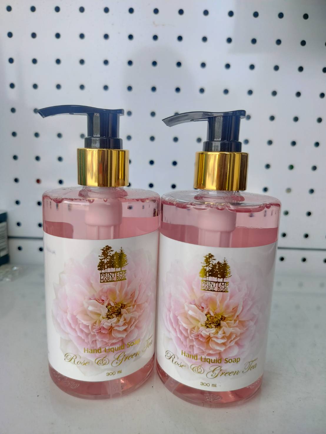 ซื้อ 1 แถม 1 สบู่เหลวล้างมือ กลิ่นโรส & กรีนที ขนาด 300 มล.