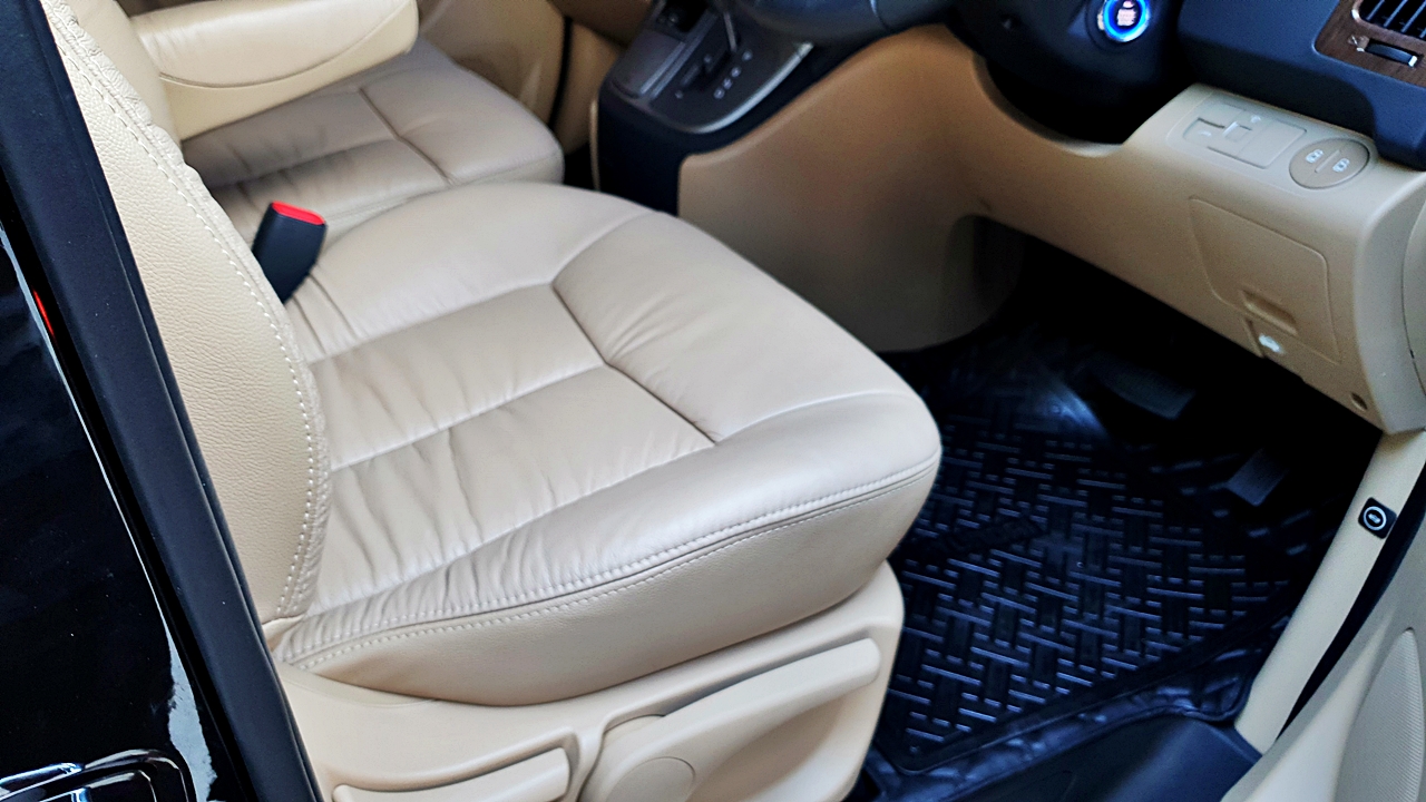 HYUNDAI H-1 ELITE 2019 ลูกค้าเขตกรุงเทพ [เบาะVIP,เบาะท้ายหนัง,เคาเตอร์,พรม]-ฐ2960