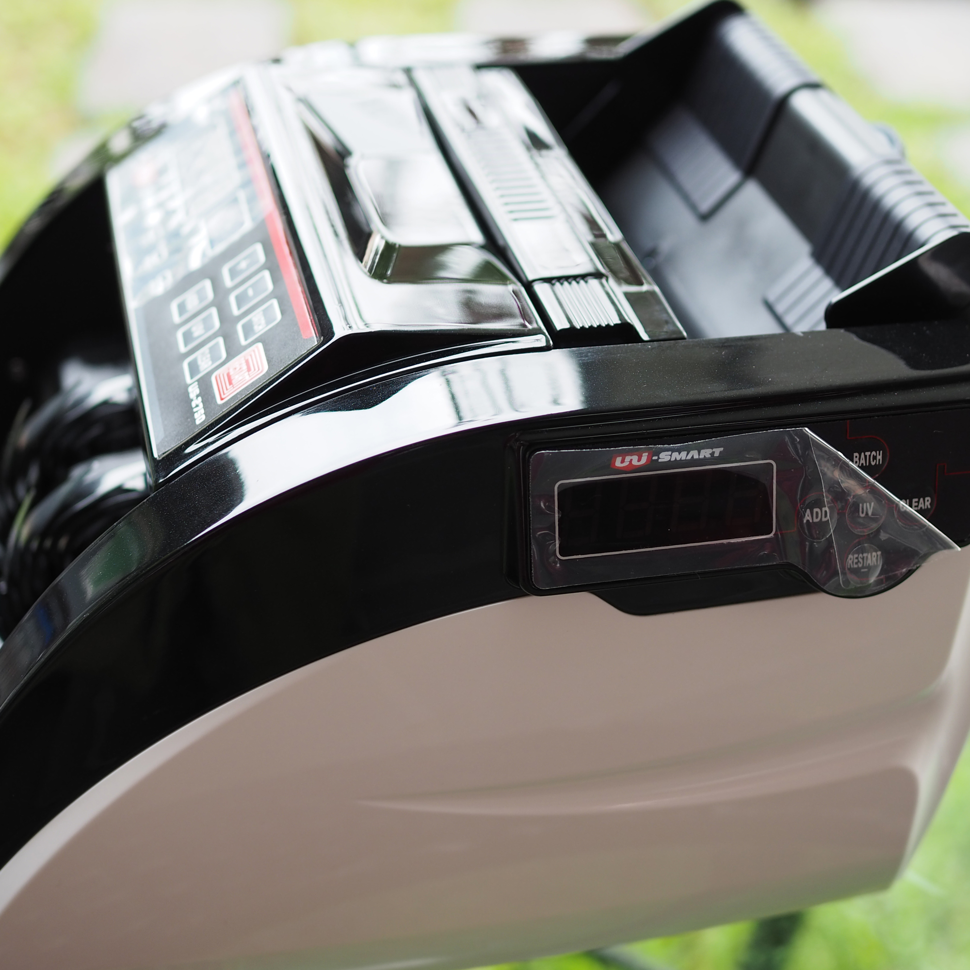 Uni-SMART เครื่องนับธนบัตร เครื่องนับเงิน เครื่องนับแบงค์ ตรวจธนบัตรปลอม US-2750