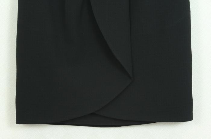 SK-269 กระโปรงทรงเอ ผ้าญี่ปุ่น BM สีดำ เป็นกระโปรงป้าย มีกระเป๋าล้วง 2 ข้าง