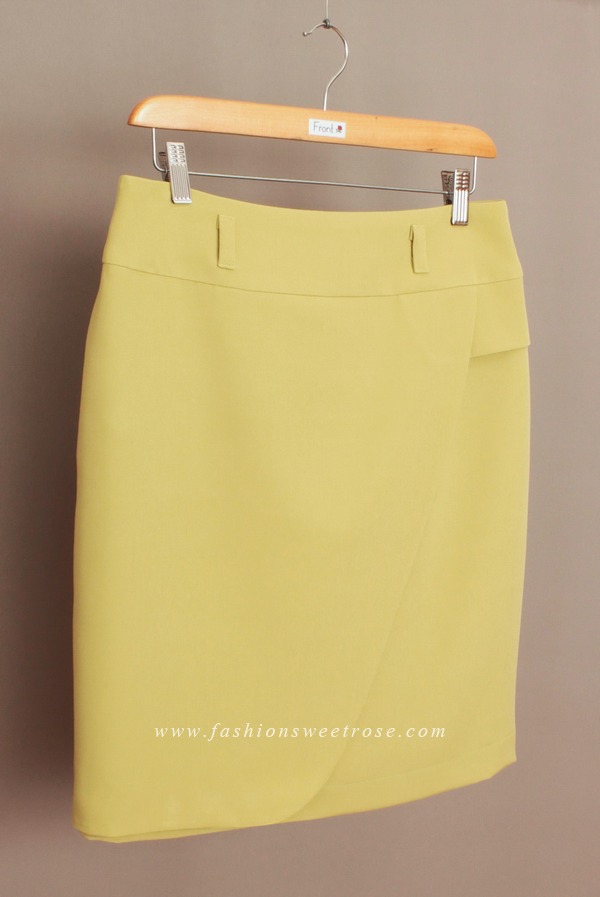 SK-442 กระโปรงทรงสอบ ผ้า Double Twist สีเขียว